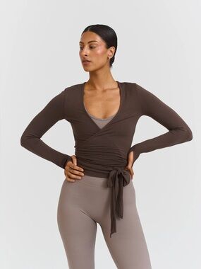 Sisterly Tribe Brown Ballerina Long Sleeve Wrap Top Size Medium